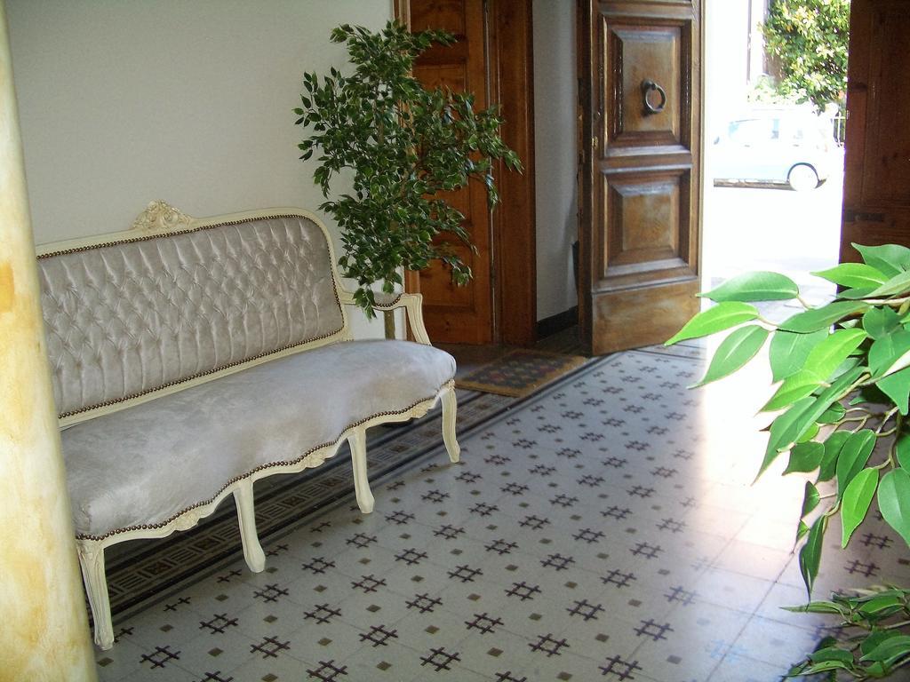 Lucca Relais Bed & Breakfast Екстериор снимка