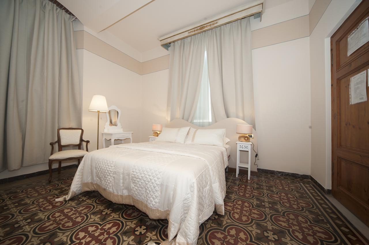 Lucca Relais Bed & Breakfast Екстериор снимка