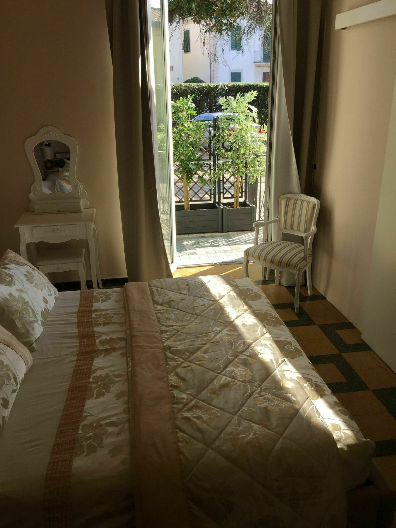 Lucca Relais Bed & Breakfast Екстериор снимка