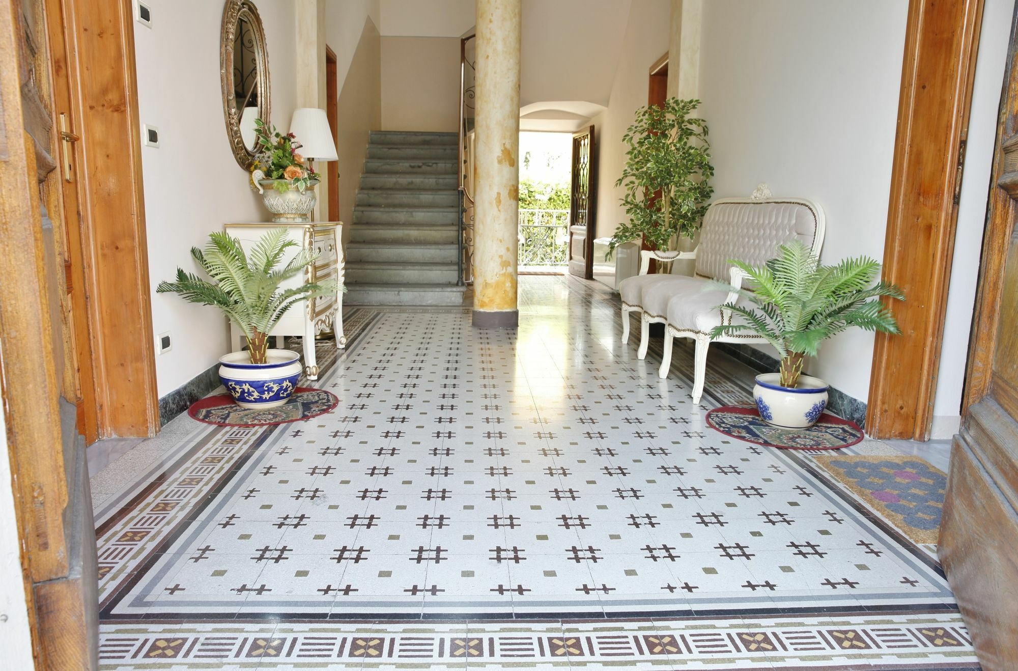 Lucca Relais Bed & Breakfast Екстериор снимка
